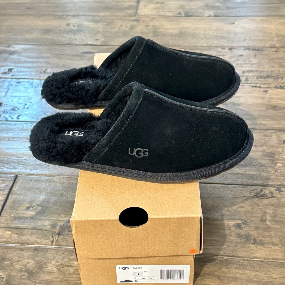 UGG Pearle Uggplush Scuff Slipper Women size 7 NIB Black